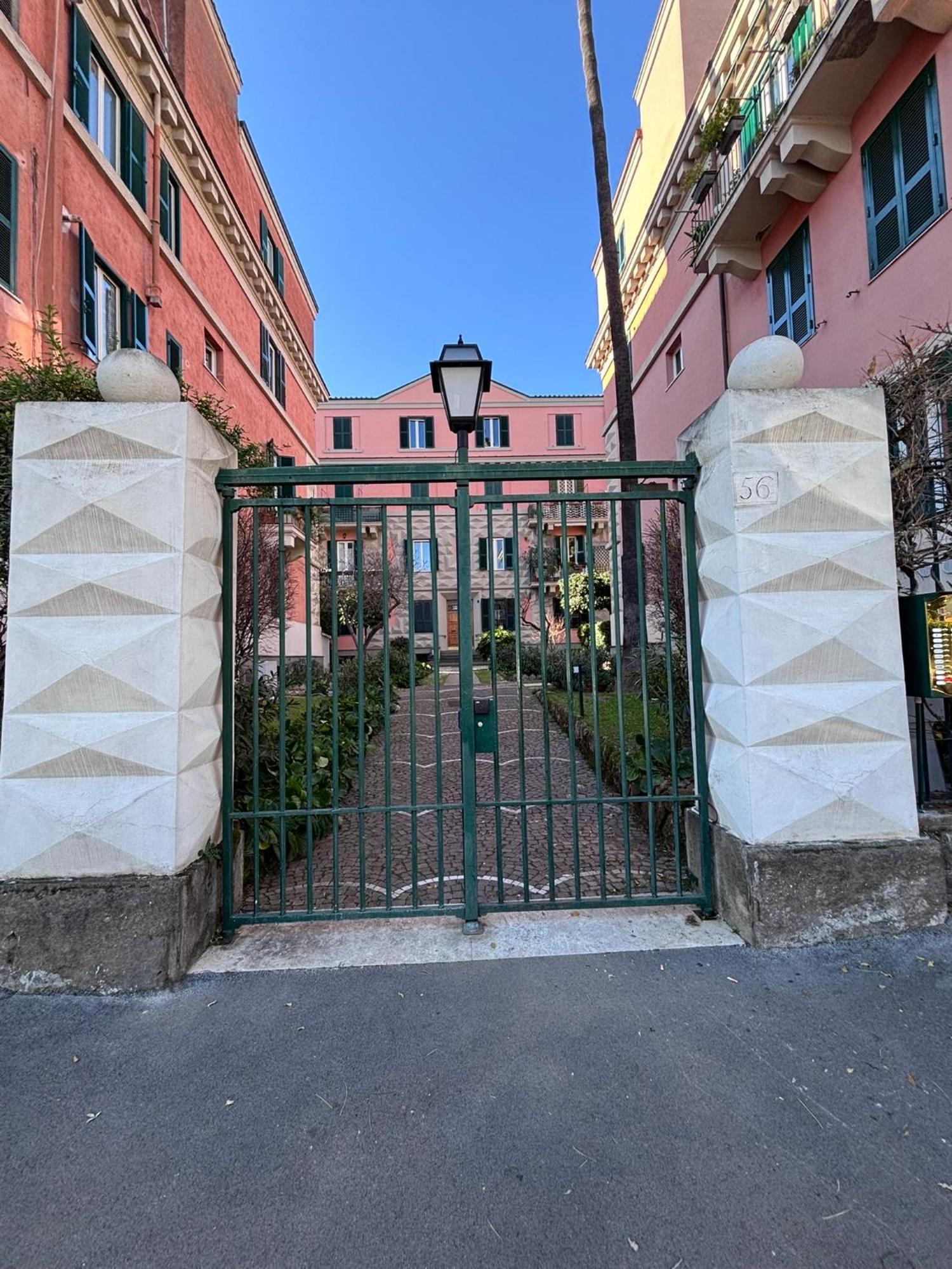 Sophia S Apartment *